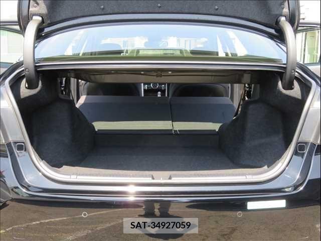 Toyota MARK X 2017-03 276313-18