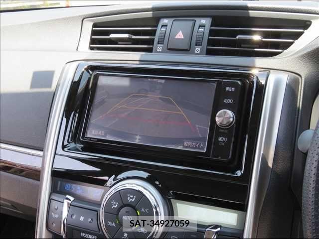Toyota MARK X 2017-03 276313-5