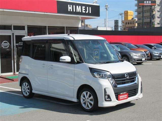 Nissan DAYZ ROOX 2017-09 7572-20