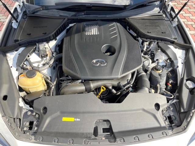 Nissan SKYLINE 2014-10 186034-18