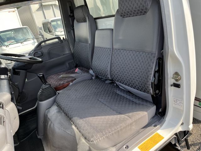 Isuzu ELF TRUCK 2006-03 11751-19