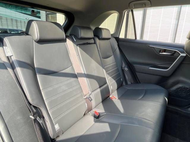 Toyota RAV4 2019-12 191650-10