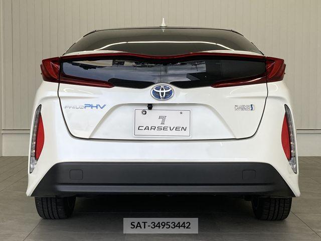 Toyota PRIUS PHV 2017-08 282552-3