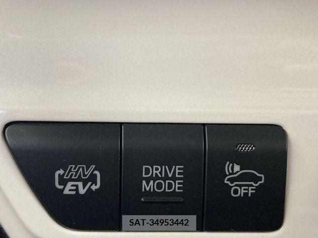 Toyota PRIUS PHV 2017-08 282552-12
