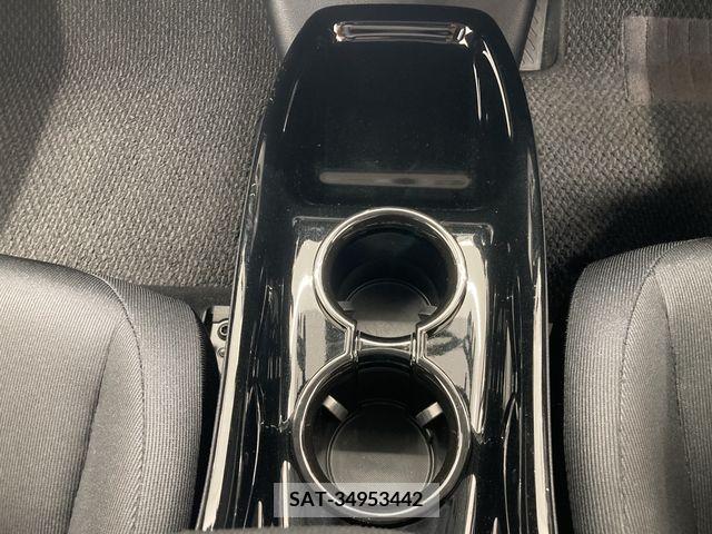Toyota PRIUS PHV 2017-08 282552-15