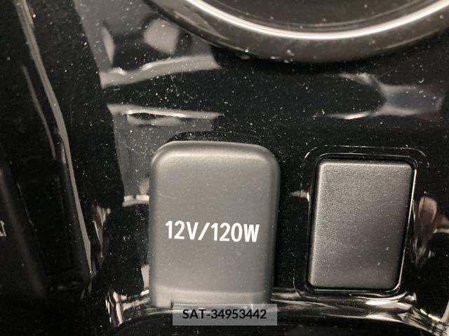 Toyota PRIUS PHV 2017-08 282552-16