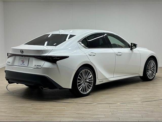 Lexus IS 2021-01 26651-13