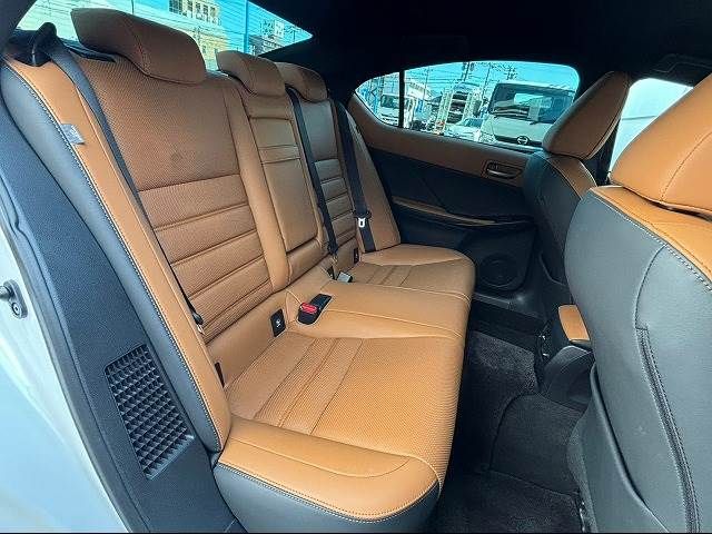 Lexus IS 2021-01 26651-5