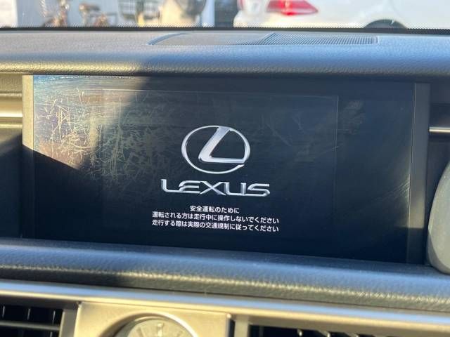 Lexus IS 2014-02 27433-2
