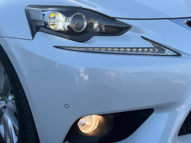 Lexus IS 2014-02 27433-13