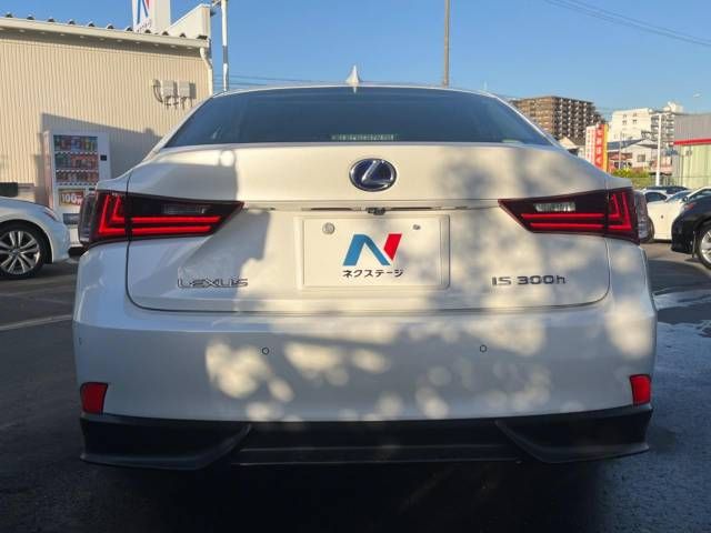 Lexus IS 2014-02 27433-15