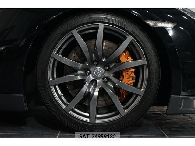 Nissan GT-R 2011-02 219527-8