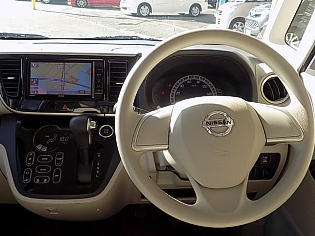 Nissan DAYZ ROOX 2014-04 28776-1