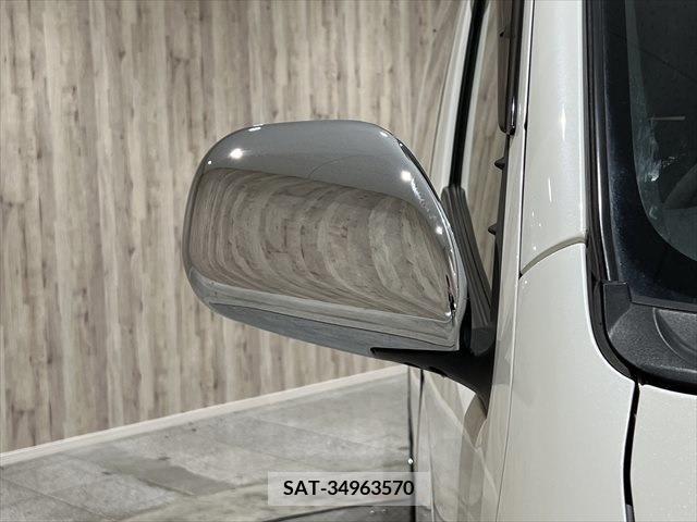 Toyota HIACE VAN 2019-05 233639-12