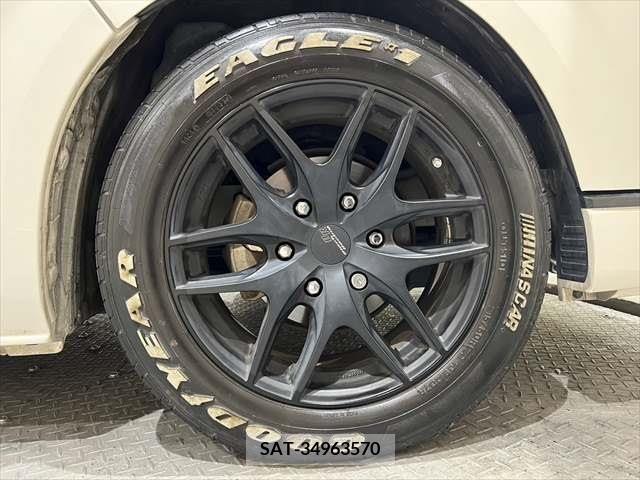 Toyota HIACE VAN 2019-05 233639-17