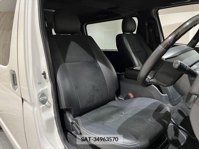 Toyota HIACE VAN 2019-05 233639-19