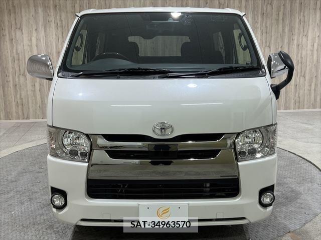 Toyota HIACE VAN 2019-05 233639-1