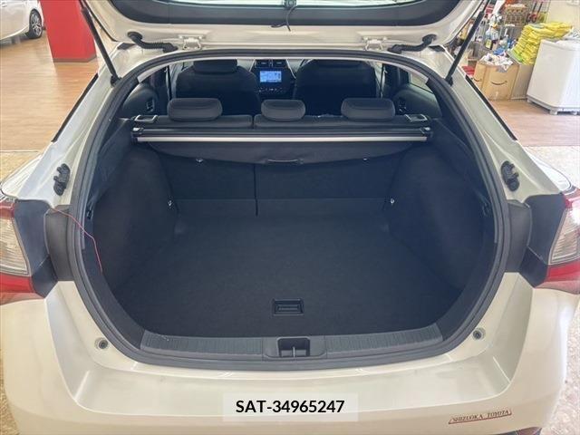 Toyota PRIUS 2019-10 282243-21