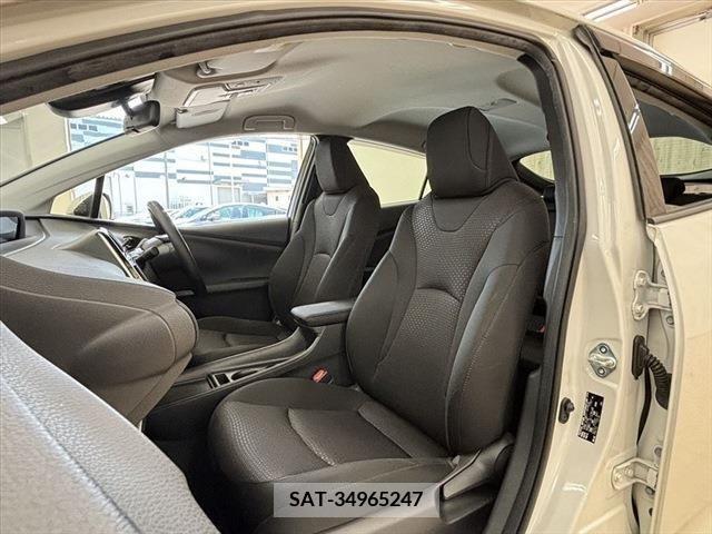 Toyota PRIUS 2019-10 282243-19