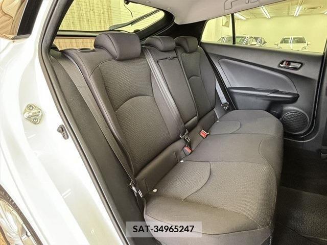 Toyota PRIUS 2019-10 282243-18
