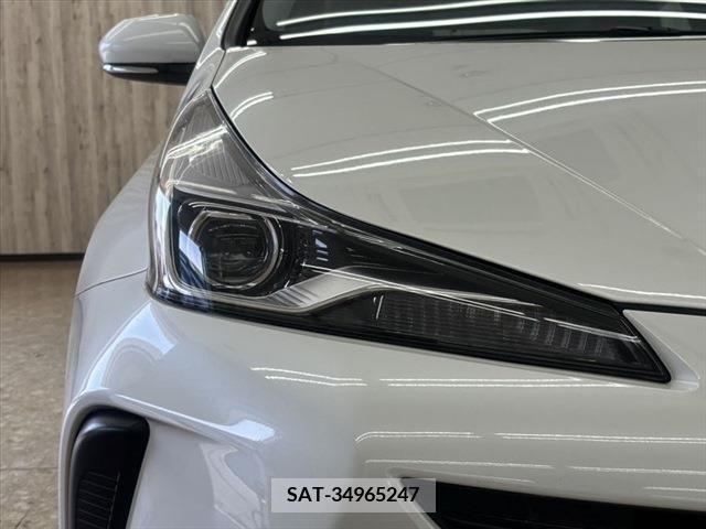 Toyota PRIUS 2019-10 282243-9