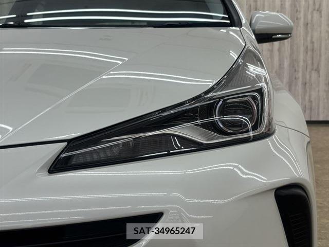 Toyota PRIUS 2019-10 282243-8
