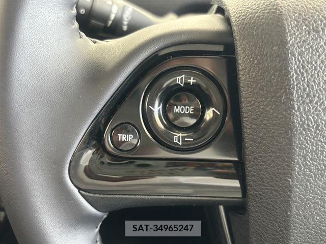 Toyota PRIUS 2019-10 282243-26