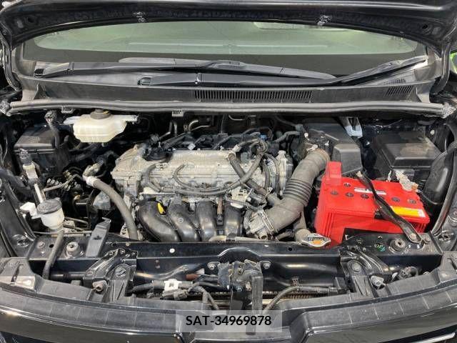 Toyota VOXY 2015-10 289092-19