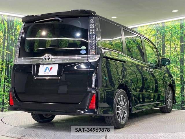 Toyota VOXY 2015-10 289092-18