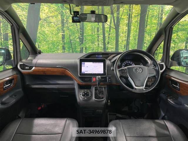 Toyota VOXY 2015-10 289092-1