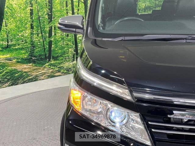 Toyota VOXY 2015-10 289092-13