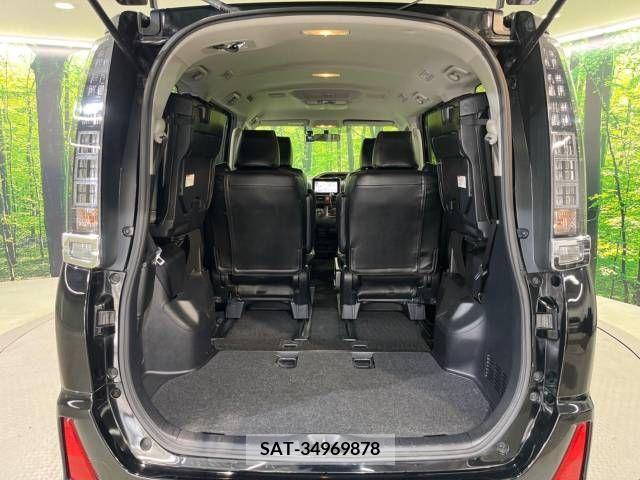 Toyota VOXY 2015-10 289092-11