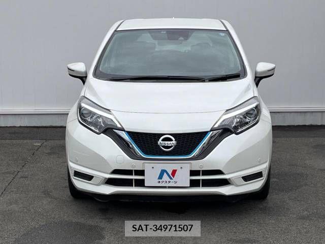 Nissan NOTE 2019-04 305480-13