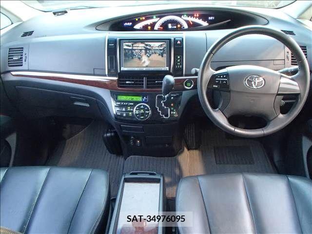 Toyota ESTIMA 2013-02 215589-1