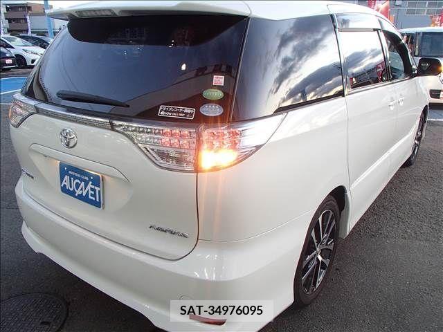 Toyota ESTIMA 2013-02 215589-3