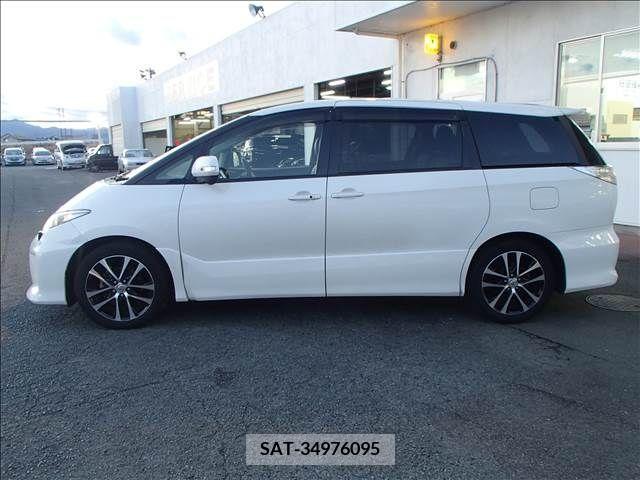 Toyota ESTIMA 2013-02 215589-9