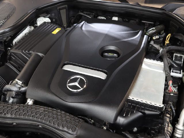 Mercedes Benz E-CLASS 2018-09 14499-5