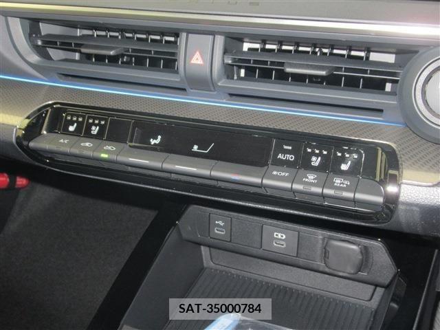 Toyota PRIUS 2024-02 246236-9