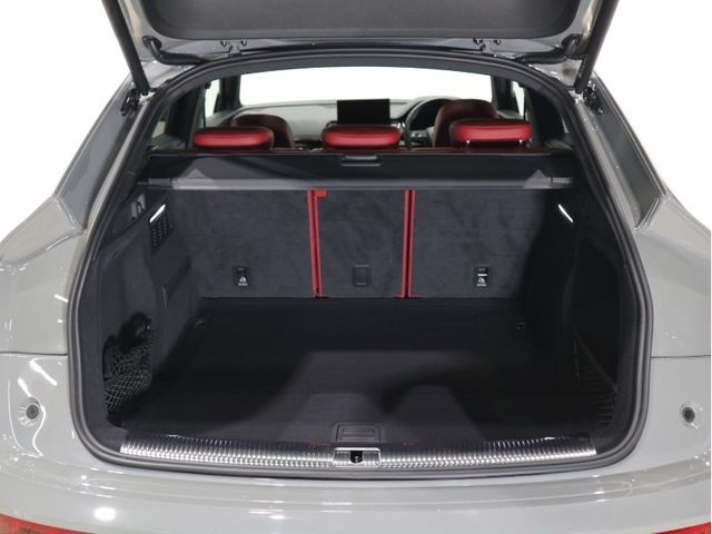 Audi SQ5 2022-06 26827-27