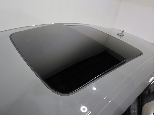 Audi SQ5 2022-06 26827-20