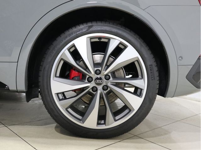Audi SQ5 2022-06 26827-29