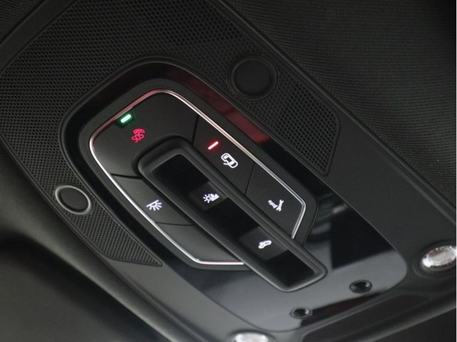 Audi SQ5 2022-06 26827-21