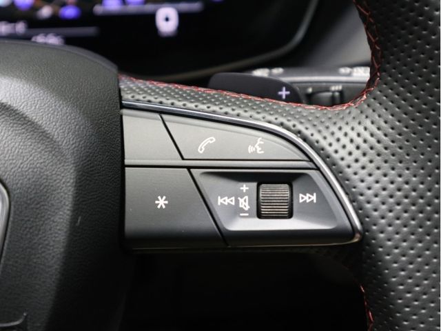 Audi SQ5 2022-06 26827-23