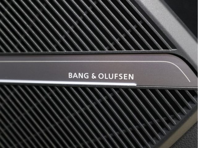 Audi SQ5 2022-06 26827-25