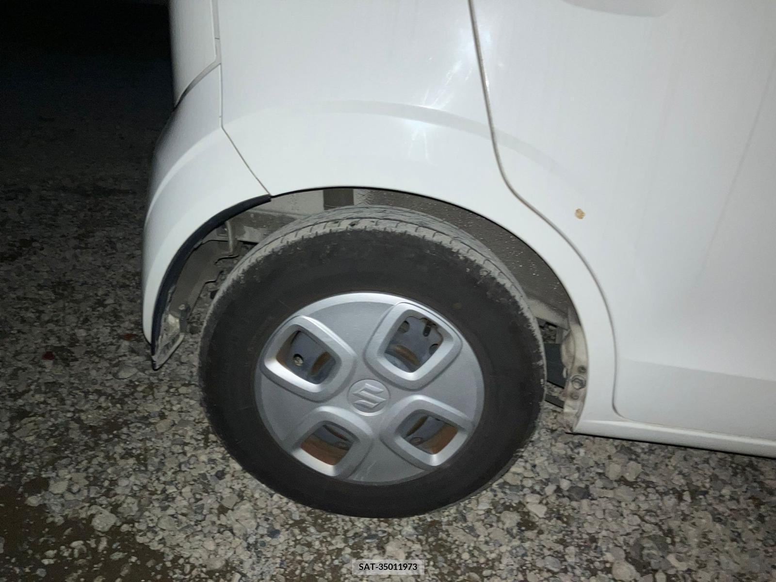 Suzuki ALTO 2017-03 258363-14