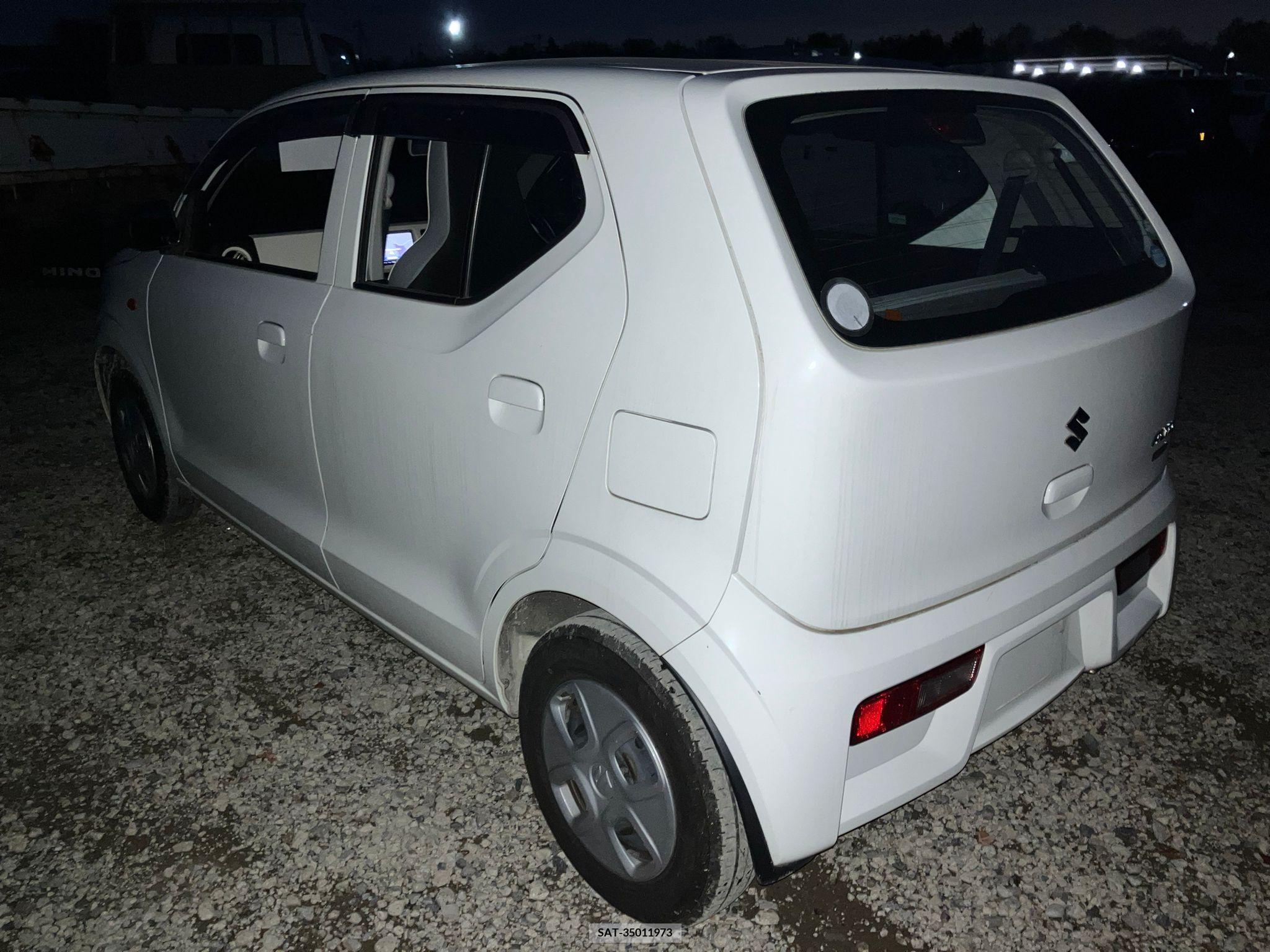 Suzuki ALTO 2017-03 258363-2