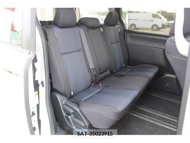 Toyota VOXY 2016-06 352874-16