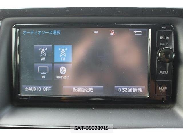 Toyota VOXY 2016-06 352874-1