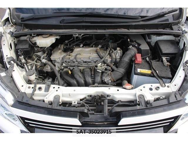 Toyota VOXY 2016-06 352874-18