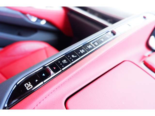 Chevrolet CORVETTE 2021-05 23565-8